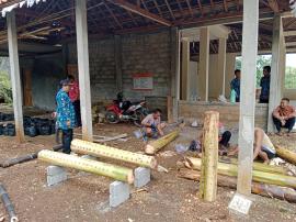 Uji Coba Penanaman Bawang Merah Pada Gedebok Pisang