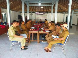 Rapat Koordinasi Rutin Seninan