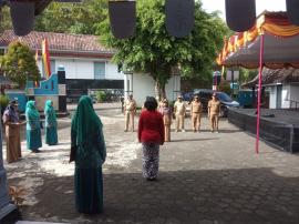 Apel Hari Senin, Petugas Didominasi Perempuan