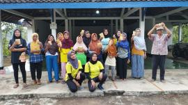 Momong Lansia Padukuhan Pulekulon