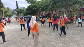 Senam Obah Bungah Diikuti Puluhan Warga