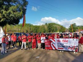 Ribuan Masyarakat Tumpah Ruah Ikuti Jalan Sehat