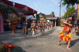 Atraksi Reog Joyo Manggolo Pukau Penonton 