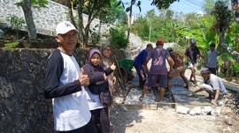 LPMK Lakukan Monitoring Pengerjaan Cor Rabat Beton