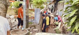 Kerja Bakti Pembuatan Gorong - Gorong Di Area Pasar Bintaos