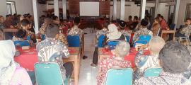 Pembinaan Dan Pemberian Insentif Untuk RT Dan RW