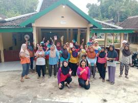 Senam Lansia Padukuhan Pulegundes I Bulan Oktober