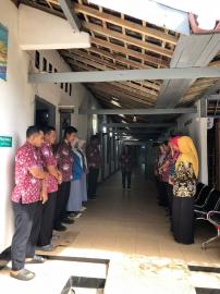 Mengawali Kegiatan Hari Kamis Pagi Dengan Briefing