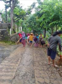 Kerja Bakti Jum'at Kliwon Warga Bengle I