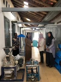 Penyerahan Bantuan Alat Dari Program Kosa Bangsa 