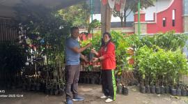 Dinas Lingkungan Hidup Serahkan Bibit Tanaman Upaya Mitigasi MEP