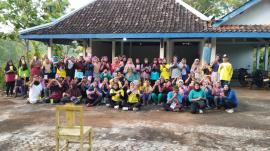 Momong Lansia Padukuhan Pulekulon