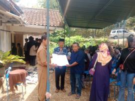 Penyerahan Akta Kematian Warga Klepu