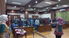 Penyerahan SK Penugasan Pemungutan Retribusi