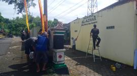 Warga Laksanakan Kerja Bakti Bersihkan Masjid Sambut Ramadan