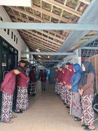 Briefing Kamis Pagi, Lurah Himbau Hari Kamis Diisi Persiapan Administrasi Lomba 