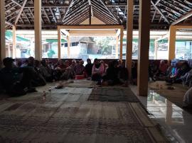 Petani Di Padukuhan Paulegundes I Padati Balai Padukuhan Untuk Mengikuti Penyusunan RDKK