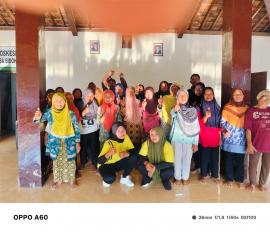 Keceriaan Warga Padukuhan Pulengelo Ramaikan Program Senam Momong Lansia