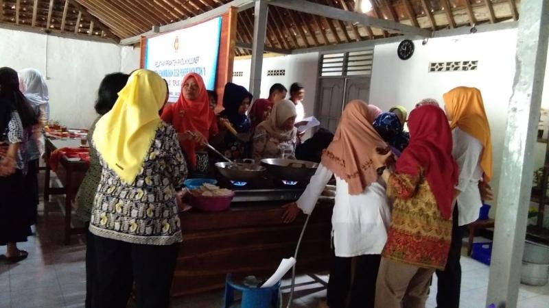 Pelatihan Produk Kuliner Dan Makanan Ringan 